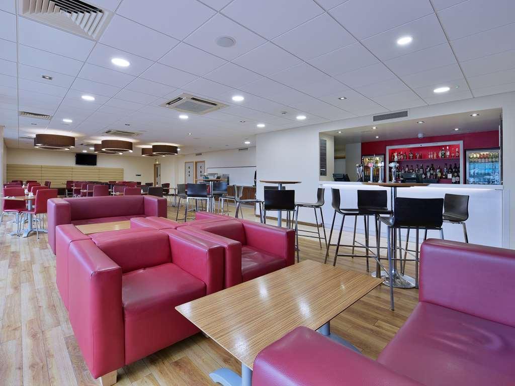 Travelodge Edinburgh Airport Restaurante foto